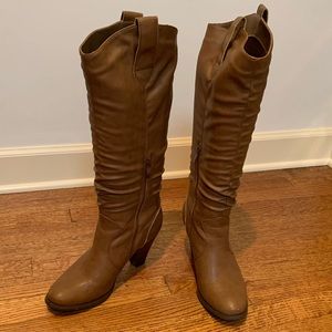 Tan/light brown boots